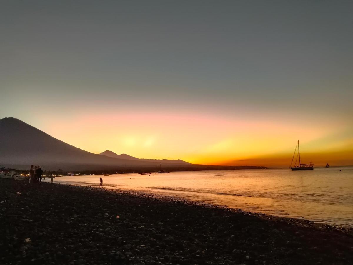 Beach Side Amed Delem Family Ambat المظهر الخارجي الصورة